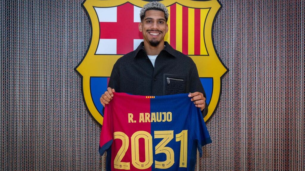 Ronald Araujo reveals his reasons for staying at Barça: “We have the Champions League pending”