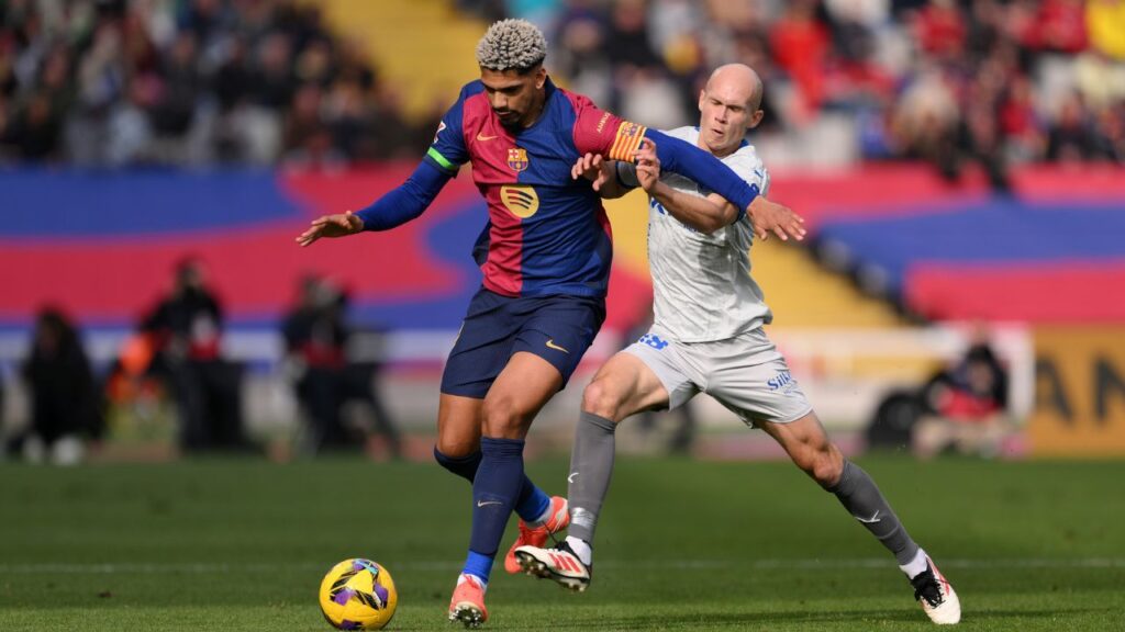 Ronald Araujo limits Barça in creating plays with his ball output