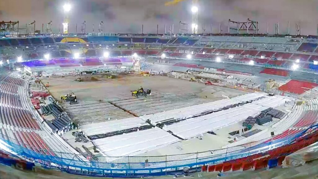 Camp Nou: Great novelties in the installation of the grass of the mythical stadium culé