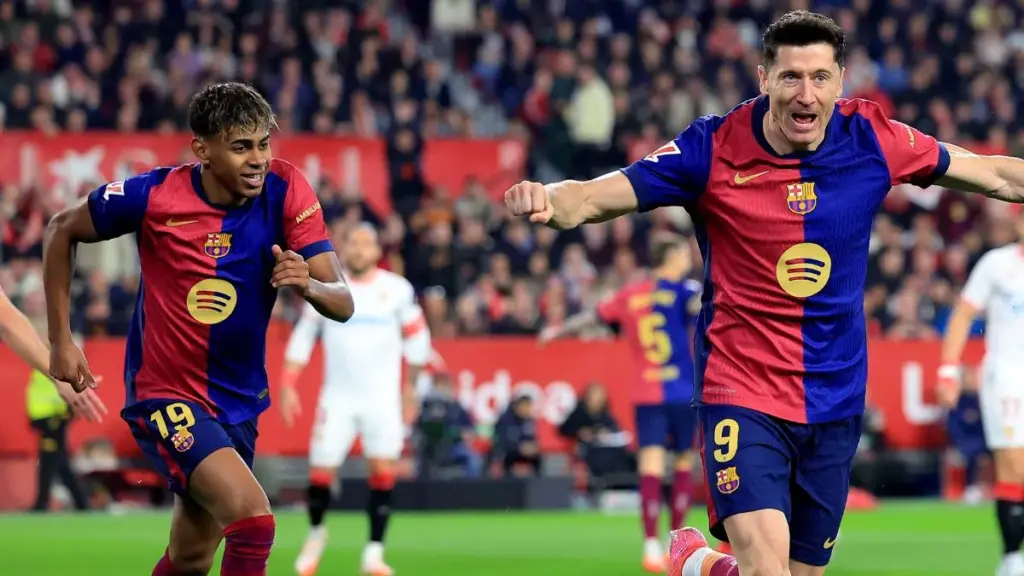 Lewandowski ‘gives in’ to Lamine Yamal: “He plays as if he were seven years older than he is”