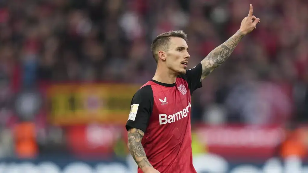 Will Barça go for Alejandro Grimaldo? The full-back is waiting for a culé offer