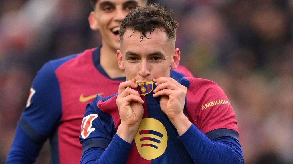 Marc Casadó responds firmly about his competition with De Jong at Barça