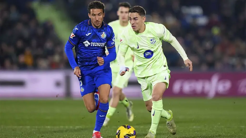 PSG insists on Gavi, but Barça will not listen to offers this summer