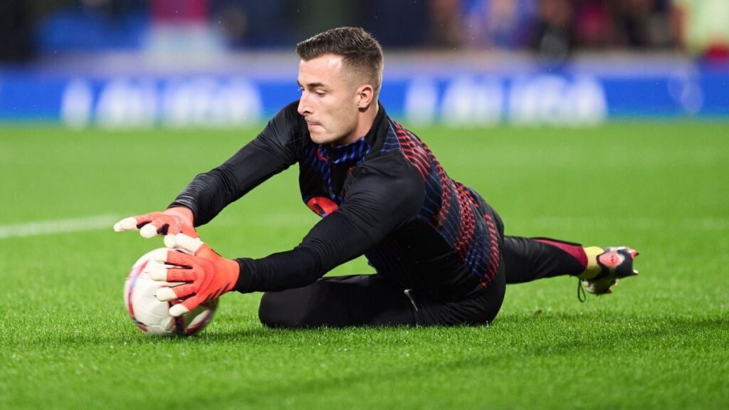 Two clubs would be interested in signing Iñaki Peña this summer, find out which ones!