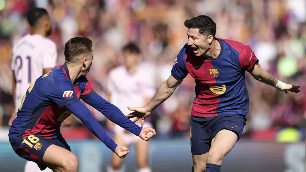 Robert Lewandowski, in ‘legend mode’: 41 goals and assists in 42 matches