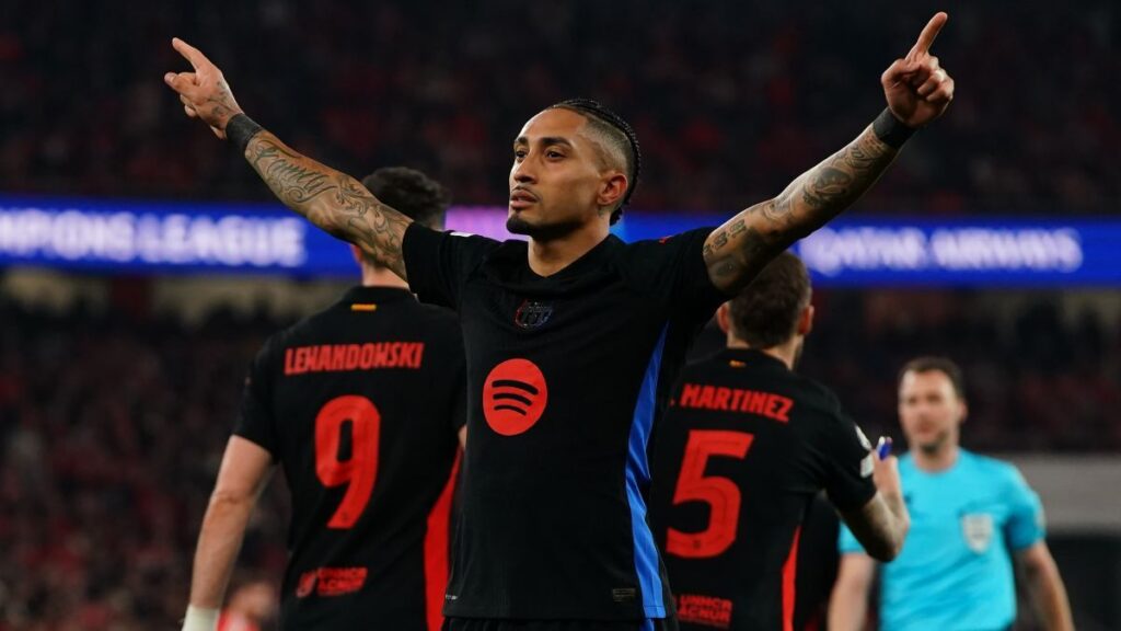 SUPER RAPHINHA: A spectacular left-footed shot gives Barça a golden victory