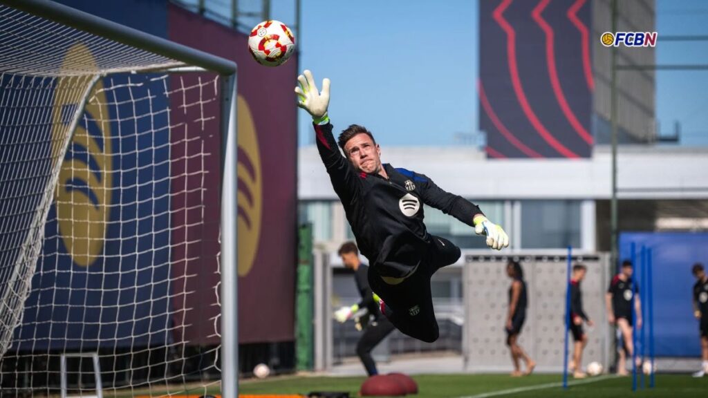 Ter Stegen returns to the Barça squad 215 days later: the captain returns for the final against Madrid