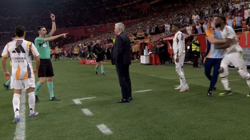 Controversy: Will the players sent off in the Cup final play in the Liga Clásico?