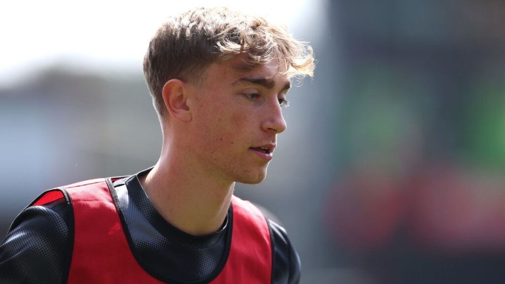 Dean Huijsen will be a Real Madrid player: clause paid to Bournemouth and imminent signing