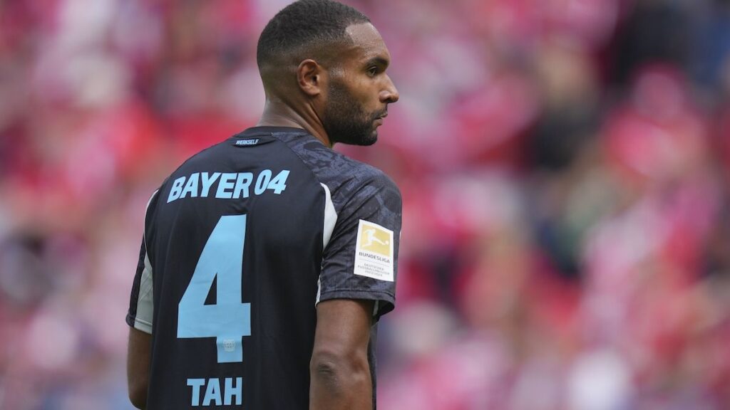 Jonathan Tah signs for Bayern and leaves FC Barcelona without options