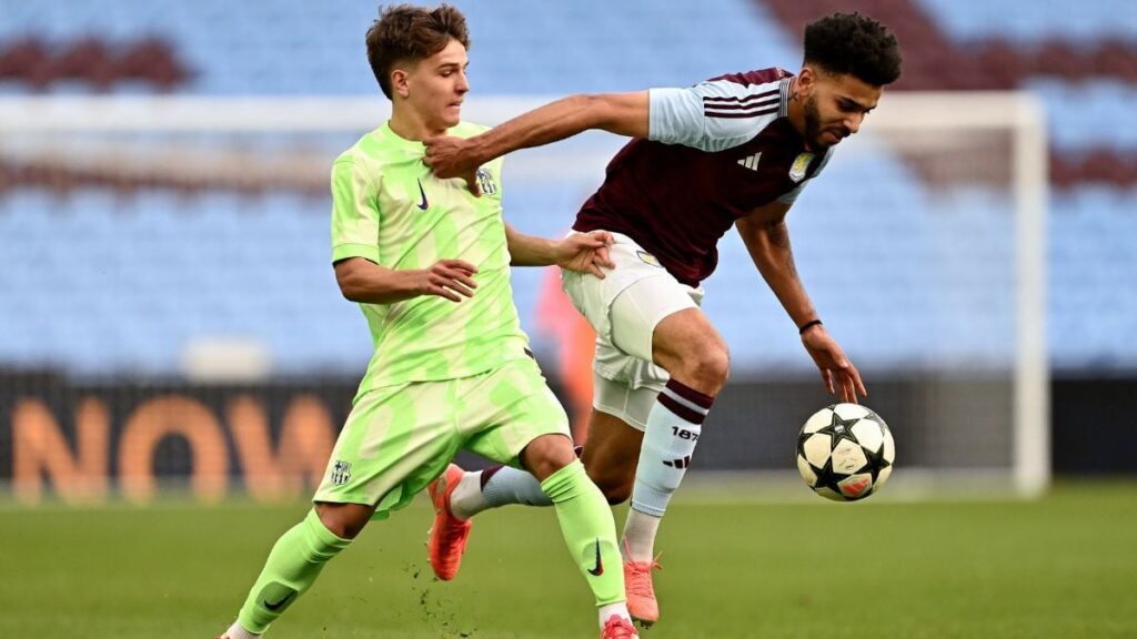 Chelsea and United go for Juan Hernández: How much could Barça earn from his sale?