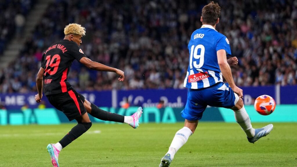 UNSTOPPABLE: Hansi Flick’s Barça leads Europe in scoring from outside the area in 2024/25