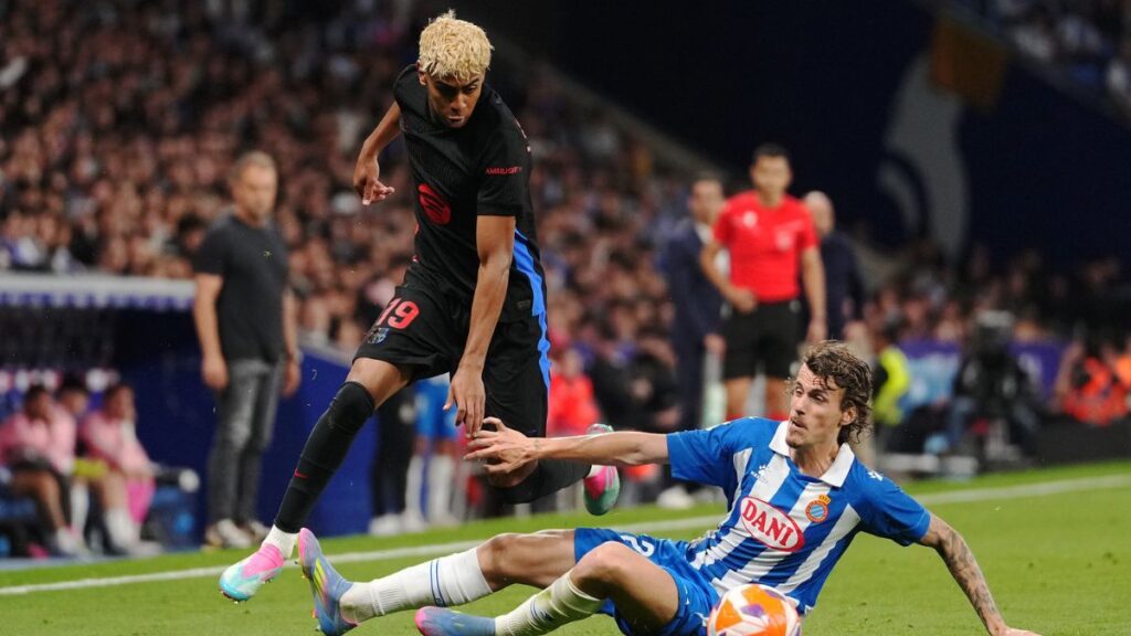 UNPRECEDENTED: Lamine Yamal, double LaLiga champion before the age of 18