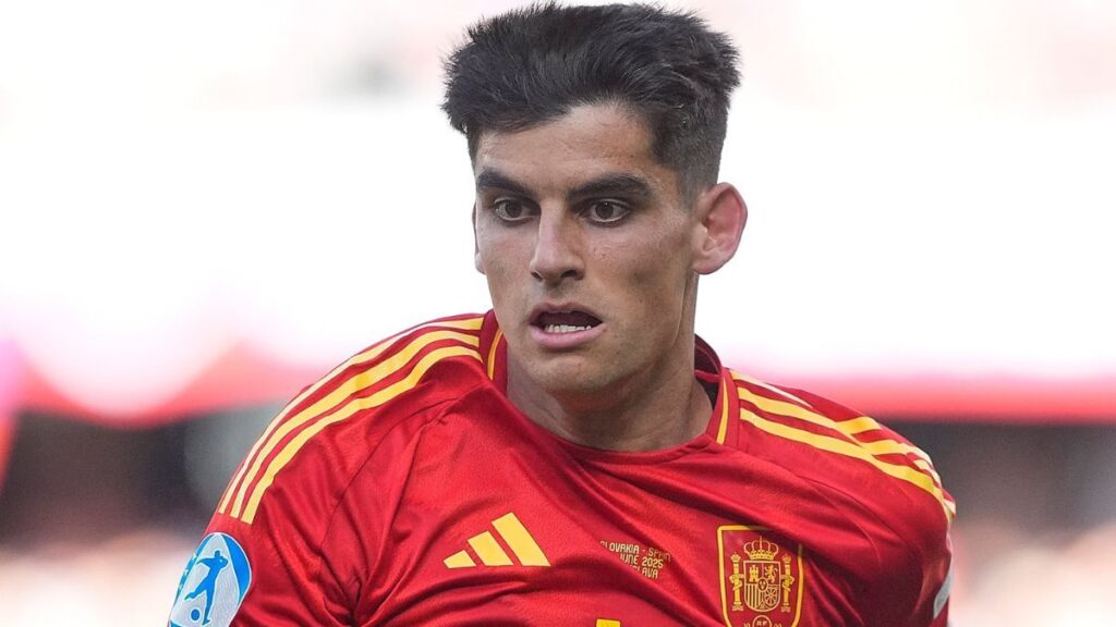 Gerard Martín, KO in the U-21: hand injury and surgery
