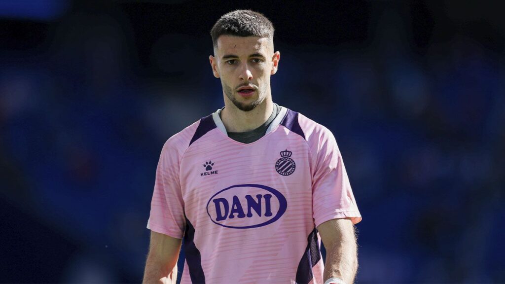 Signing of Joan García: the goalkeeper ‘gets wet’ about Barça’s interest