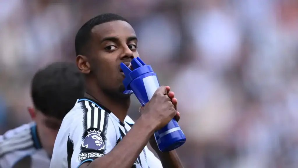 Isak and Newcastle, in the middle of an open ‘war’: Will Barça take advantage of the situation?