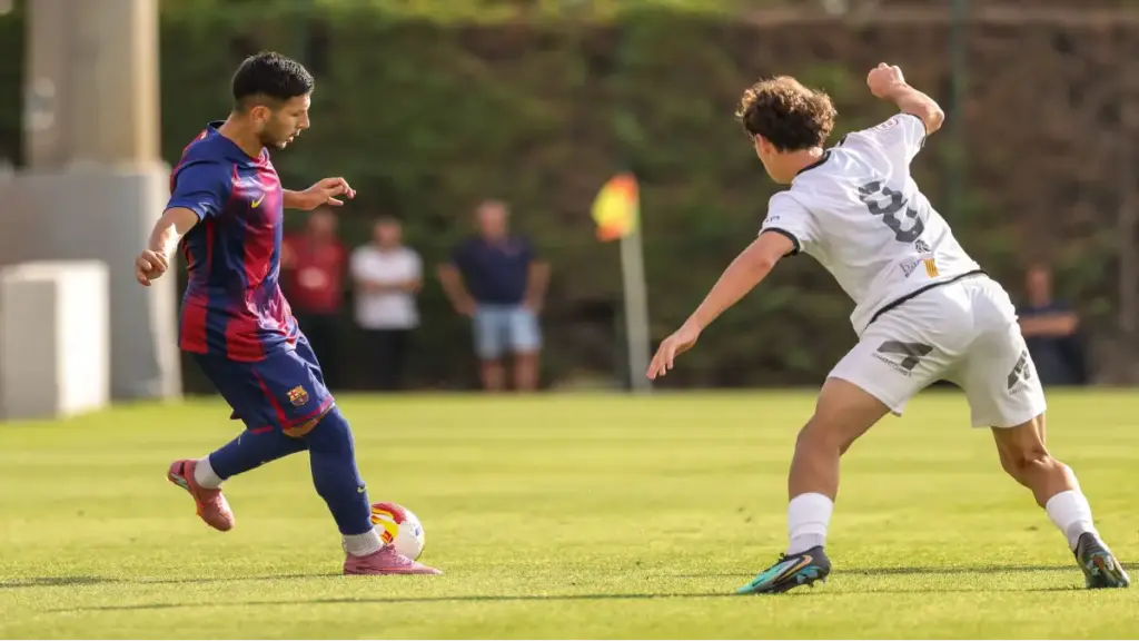 Roony Bardghji on the ropes: Will Toni Fernández be his replacement?