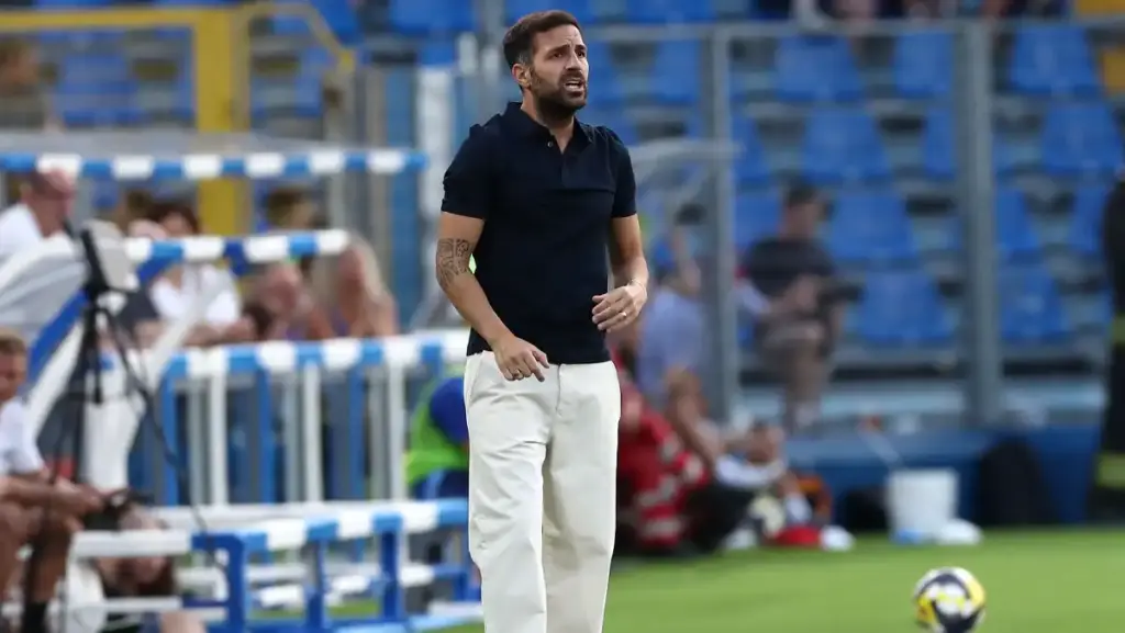 Fábregas ‘gets wet’ about the possible arrival of Iñaki Peña to Como