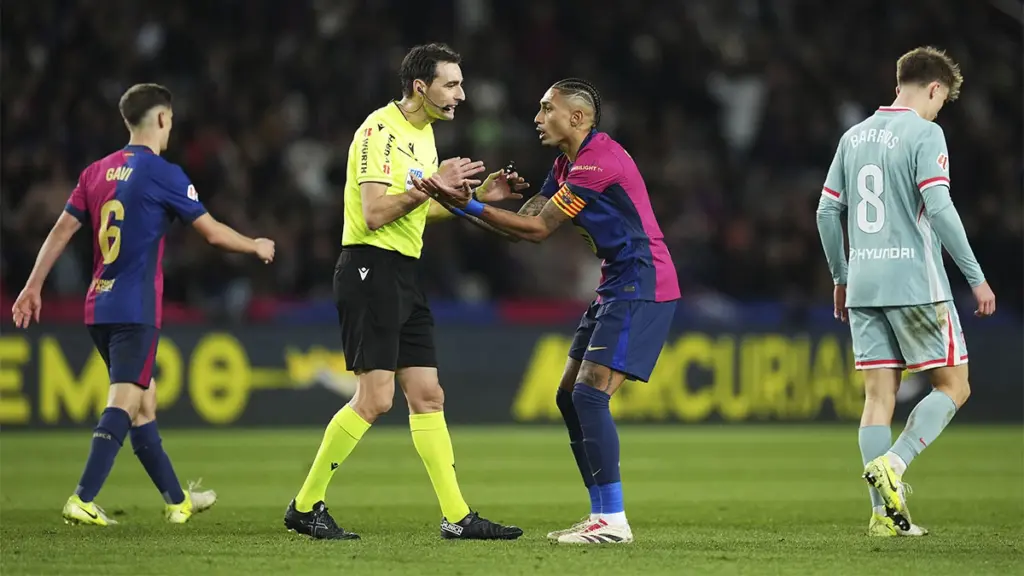 Radical change in LaLiga! A former coach will decide the referees of each day