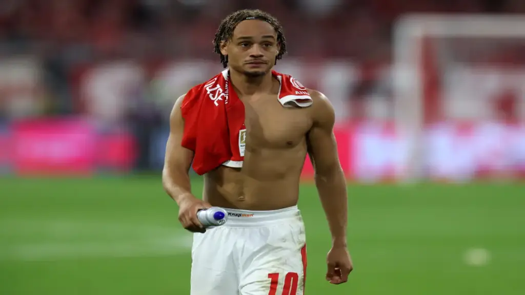 Chelsea and Leipzig finalize details for Xavi Simons’ arrival in the Premier League.