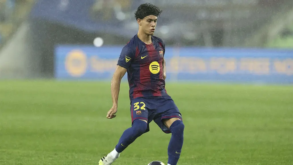 Héctor Fort, goodbye to Barça? The right-back defines his future