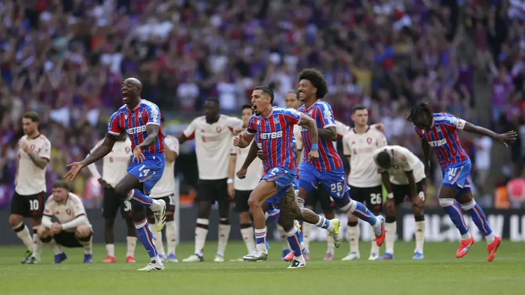 Bitter debut for Liverpool’s ‘galácticos’ against Crystal Palace