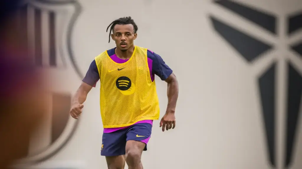 The reasons why Koundé started the 25/26 season as a substitute