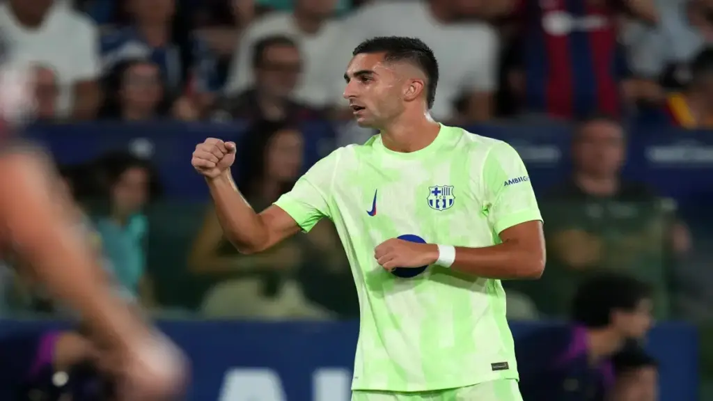 Al-Ittihad is targeting Ferran Torres as an alternative to Rodrigo Mora.