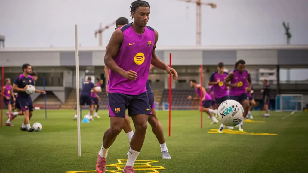 Good news: Alejandro Balde returns to training and aims for the Barça-PSG match