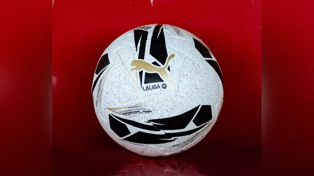 Real Madrid vs. FC Barcelona: The first La Liga Clásico will have an exclusive ball