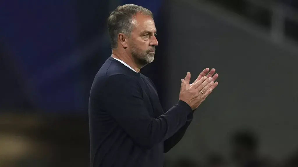 Flick ignores Mendilivar’s criticism of the Barça-Olympiacos refereeing: “It’s not my problem”