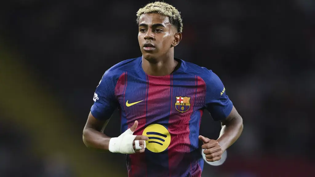 Lamine Yamal reappears as a starter! The ’10’ completes an unprecedented trident against Girona