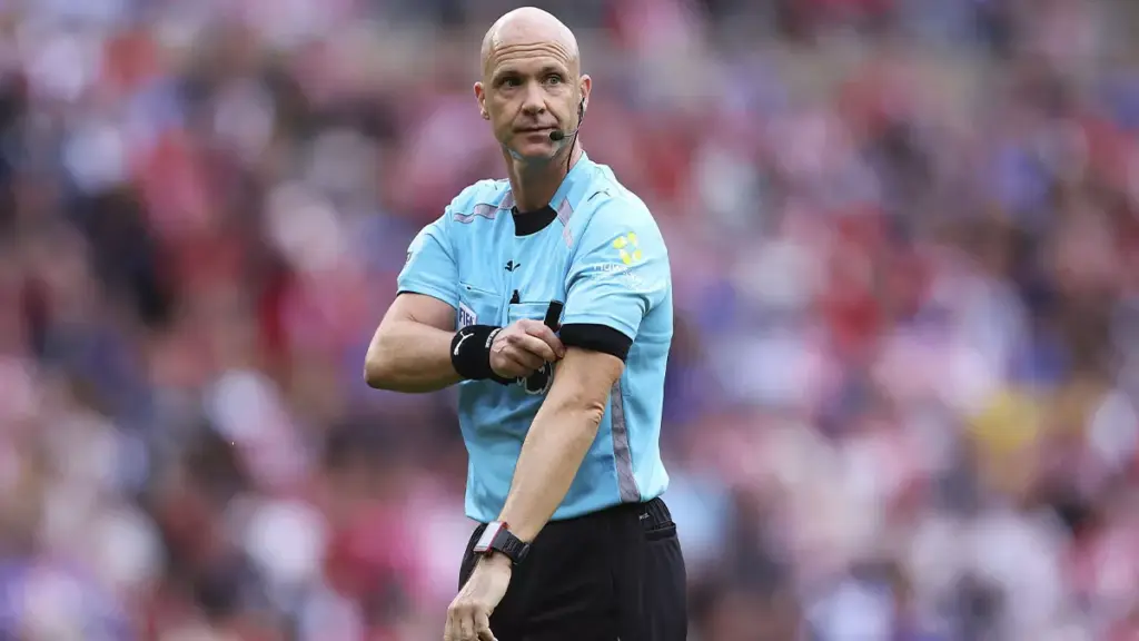 UEFA appoints Anthony Taylor as referee for the Brugge-Barça match