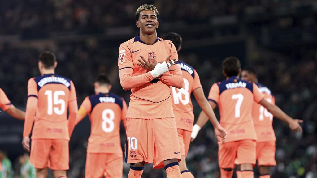 Lamine Yamal: great game as attacking midfielder and 6 goals in LaLiga