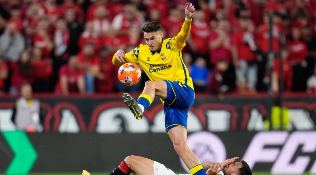 Mika Mármol is once again strongly on Barcelona’s radar