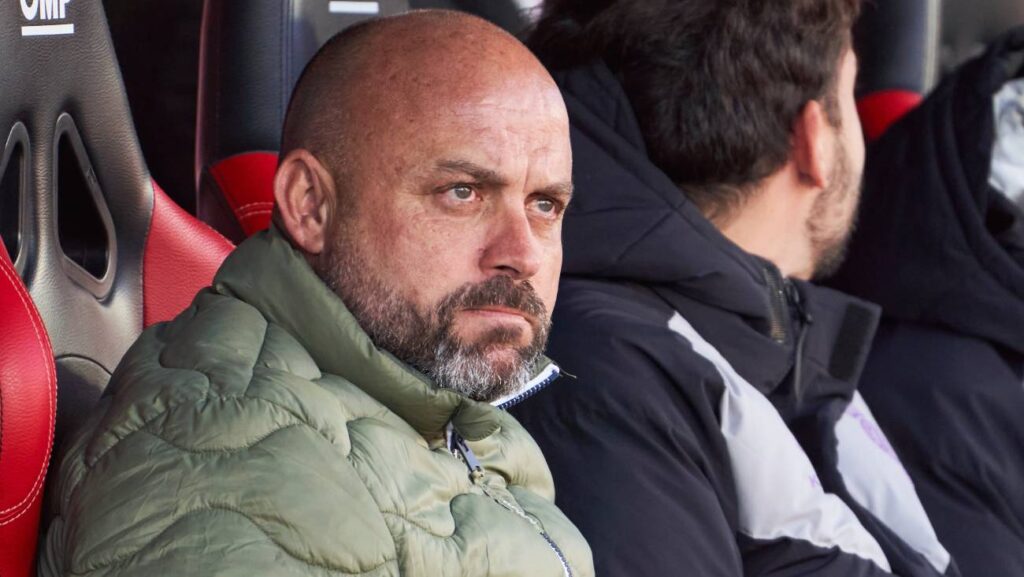 Manolo González praises Raphinha and criticizes the appointment of a Catalan referee for the derby