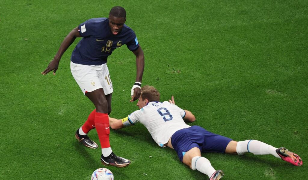Dayot Upamecano (Francia)