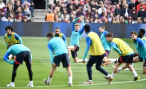All the images about the massive Barça training