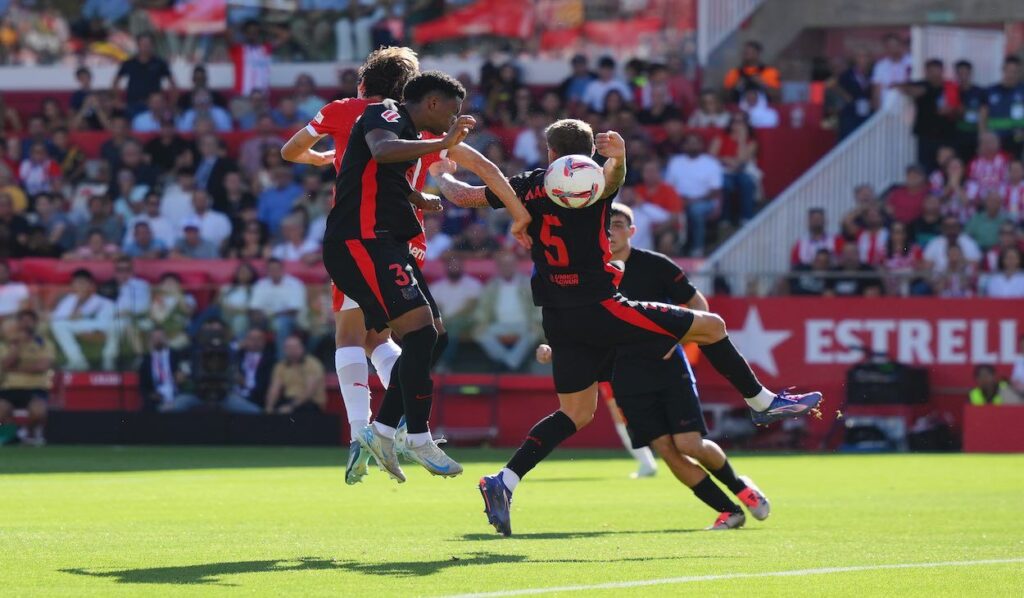 SURVEY: Is Íñigo Martínez’s handball a penalty or not?