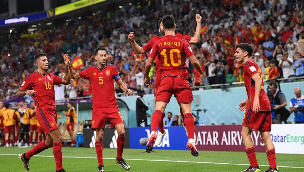 Jugadores Espana celebran2