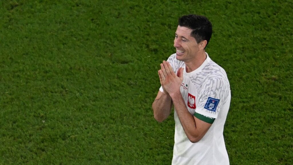 Robert Lewandowski en el Polonia vs Arabia Saudí