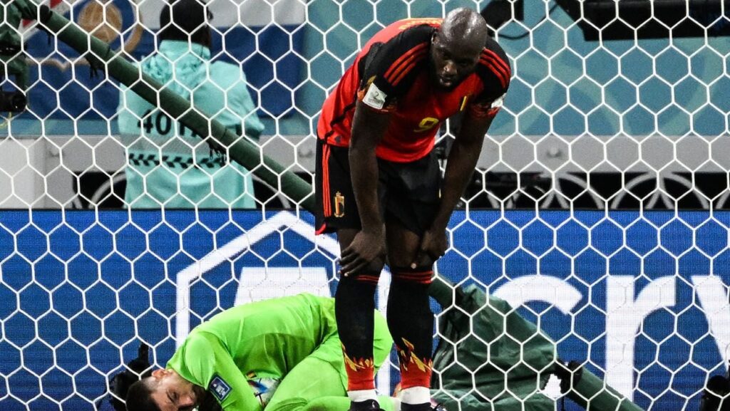 Romelu Lukaku laments after missing a goal against Croatia (0-0)