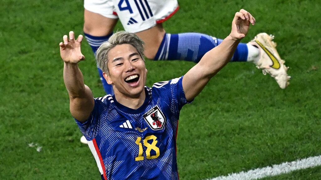 Takuma Asano. Forward. Japan, 28 years old. Valued at 3 million euros