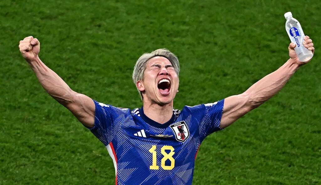 Takuma Asano anota el inesperado gol de la victoria de Japón ante Alemania
