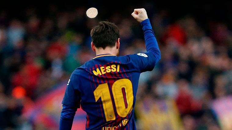Messi regala su camiseta firmada a un niño enfermo de cáncer - FC Barcelona Noticias