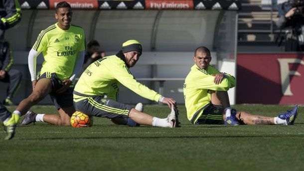 The central sevillano shouted to his mates that seemed "the bus" of mourinho in the inter