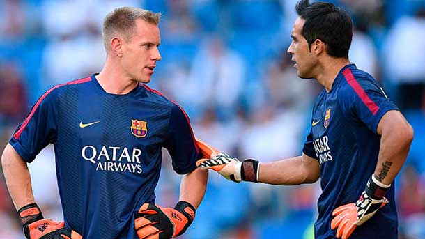 The two guardametas of the fc barcelona are between the ten better of the classification of the iffhs of 2015