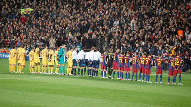 Follow to the fc barcelona by train and bird is cheaper with trains