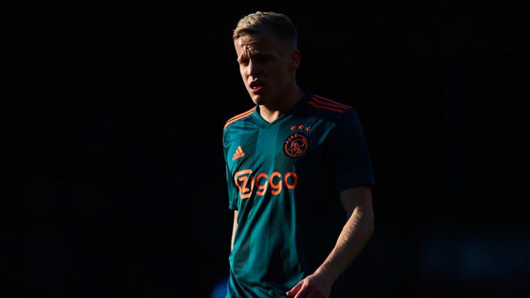 Donny van de Beek en un partido del Ajax