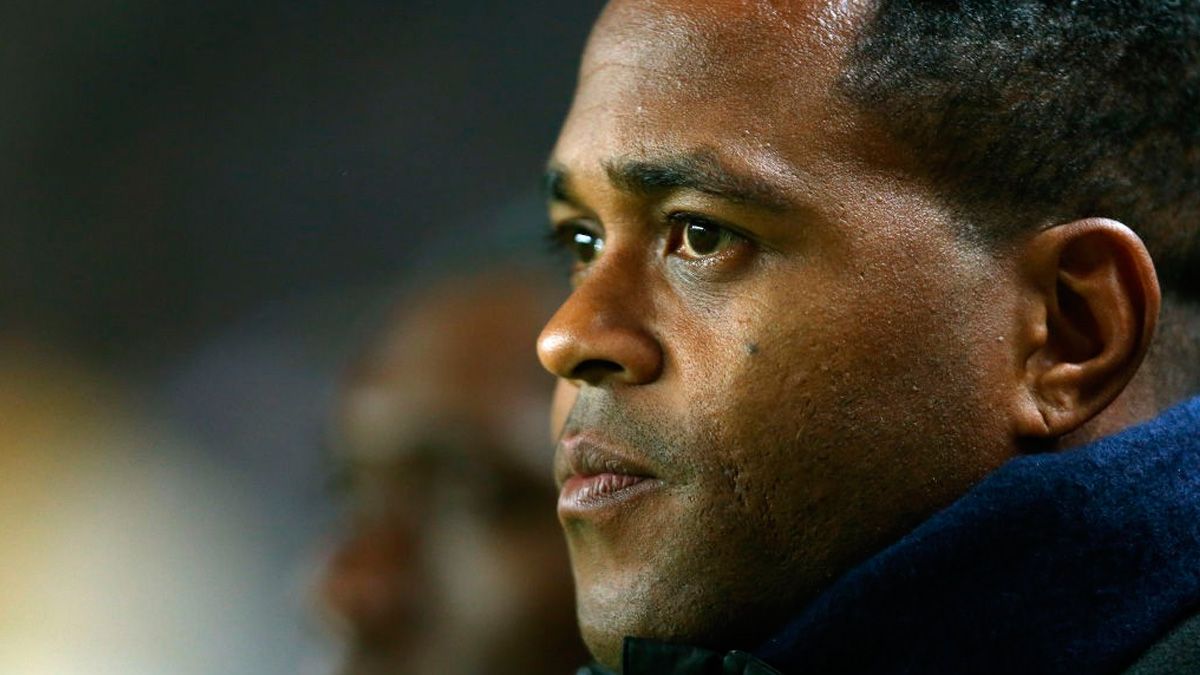Patrick Kluivert, who could return to Barça, in an international friendly